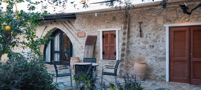 Paphos Traditional Holiday House in Mesa Chorio