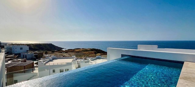 Penthouse | Rooftop Pool · Sea View · 3BR · Beach & Spa in Bahçeli