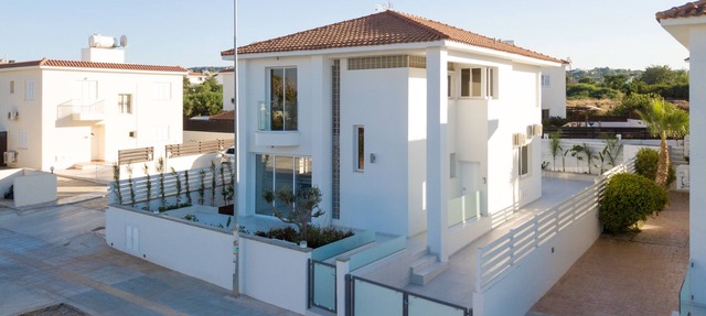 Pernera Gem Family Villa in Protaras
