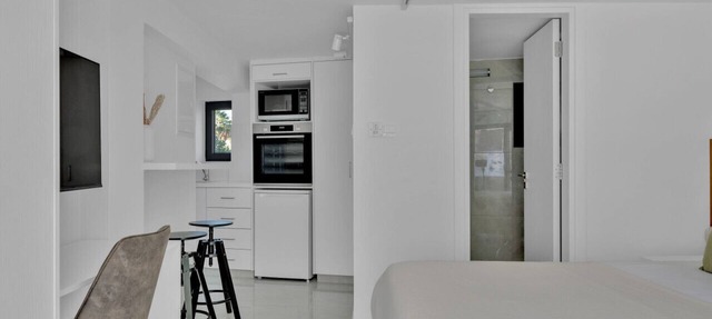 Phaedrus Living: Alkminis Luxury Flat Litore in Paphos