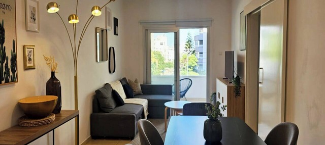 Phaedrus Living: Central Luxury Flat Esperidon 201 in Nicosia