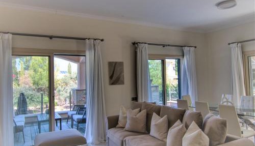 Phaedrus Living Amorosa 13 Beachside Villa in Polis Chrysochous
