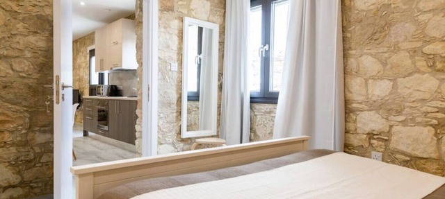 Phaedrus Living: Luxury Stone House Armou in Armou