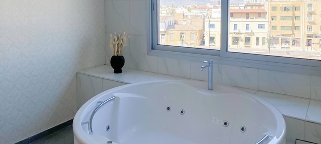 Phaedrus Living Plateia Suite Verde in Nicosia