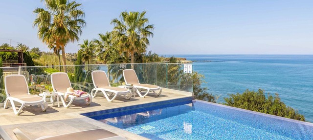 Pomos Seashore Villa in Pomos