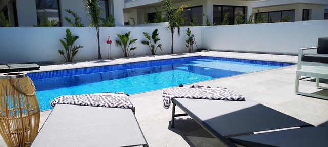 Pool villa - 200m from the sea in Livadia
