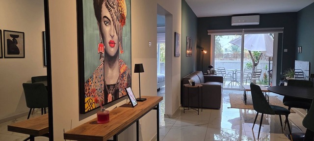 Pop Art Residence by Staycom in Nicosia