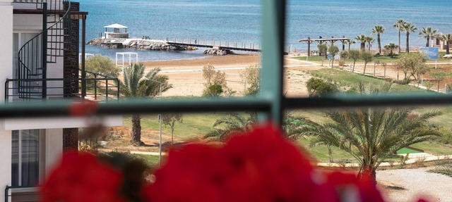Poseidon Apartment with Sea View in Vokolida