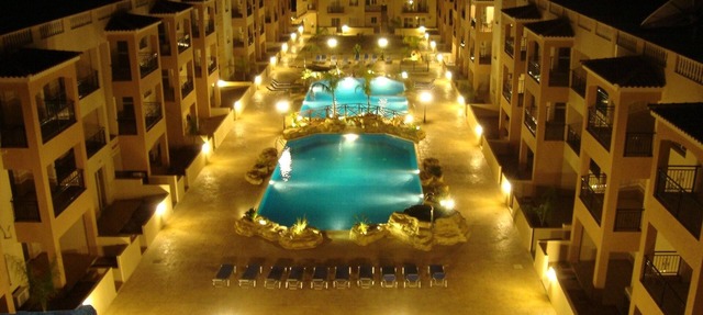 Prime Location Ground Floor, 1 bed apartment. 2 Lagoon Pools, UK TV, FREE Wi-Fi in Paphos