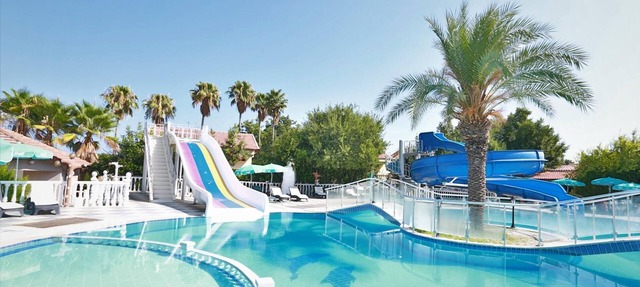 Private House with Common Pool in Kyrenia in Girne