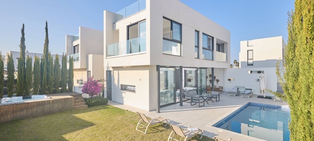 Protaras Almaria Villa ALM03 - a villa that sleeps 6 guests in 3 bedrooms in Protaras
