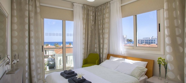 Protaras Holiday Beachfront Suite Marianna. Amazing View. in PARALIMNI