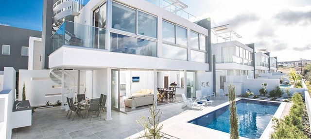 Protaras Holiday Villa BP4 - a villa that sleeps 7 guests in 3 bedrooms in Larnaca