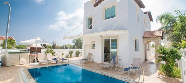 Protaras Katerina Villa KV60 - a villa that sleeps 7 guests in 3 bedrooms in Larnaca