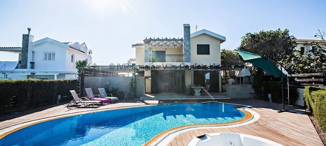 Protaras Spetses Villa SP5 - a villa that sleeps 6 guests in 3 bedrooms in Protaras