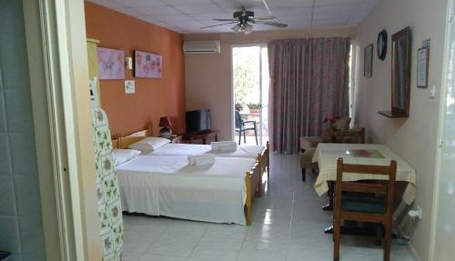 Rantzo Holiday Apartments in Pissouri