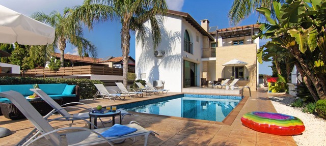 REGINA - 4Bed VILLA located in the quiet Ayia Thekla Coastal Area in Ayia Napa