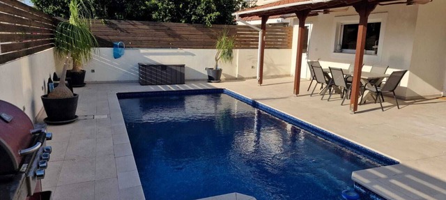 Relax in Style - 4 Bedroom Villa with Private Pool and Garden. in Agios Athanasios