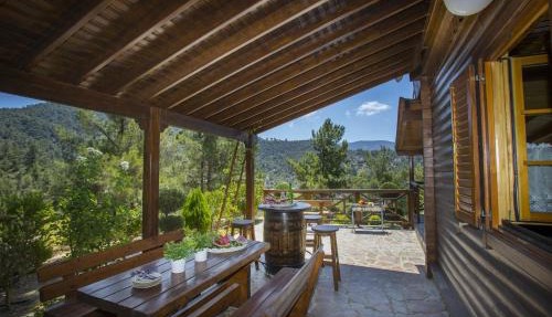 Ricky Chalet Near Troodos in Spilia