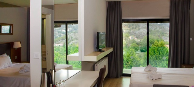 Rodon Hotel and Resort in Agros