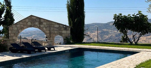 Romanos Villa in Paphos City