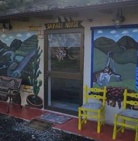 Safari House with fireplace in Agros