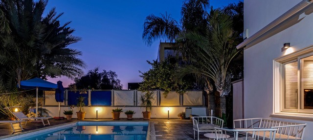 Sanders Governor's Beach House - Charming Villa With Sea View in Pentakomo