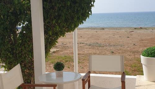 Sea Heart Villa Beachfront in Pyla