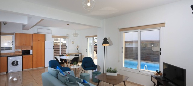 SeaBreeze Villas with Private Pool by TrulyCyprus in Sotira