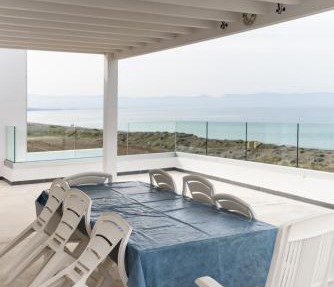 Seafront Villa Sea Gem - Private Beach Area & Infinity Pool in Polis Chrysochous