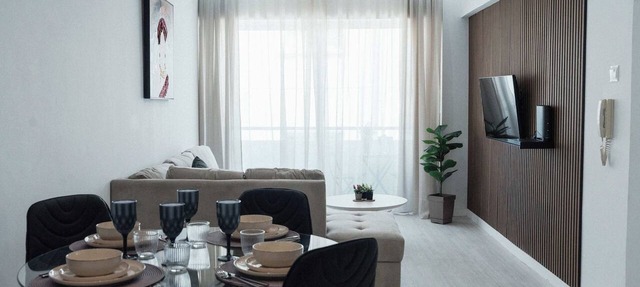 Serene 2BR Mackenzie Apt 5 Min Walk to the Beach in Larnaka