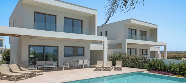 Serenity Waves Villa 7 in Larnaca