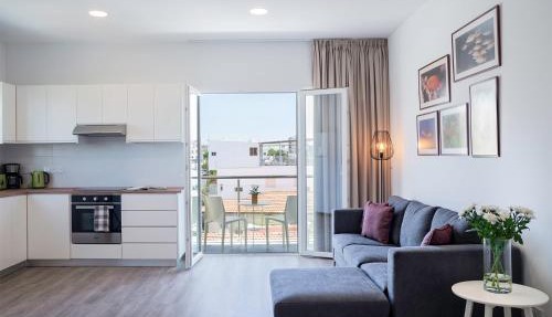 Silver Apartment - Central in Limassol