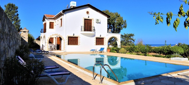 Spacious Superior Detached House, Enjoying Panoramic Sea And Mountain Views in Lapta