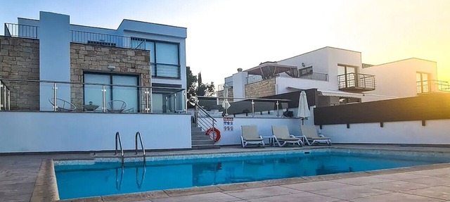 Spacious Villa in Neo Chorio, Panoramic Sea Views to Polis Chrysochous Bay, A/C & Private Pool! in Neo Chorio