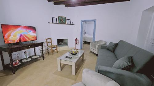 STAY Akoni House in Drousha