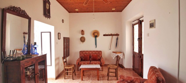 STAY Nik's Nest House in Geroskipou