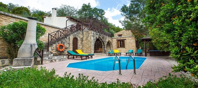 Stone Built Villa, Private Pool, Jacuzzi, located in the Beautiful "Green Awarded" Miliou Valley! in Miliou