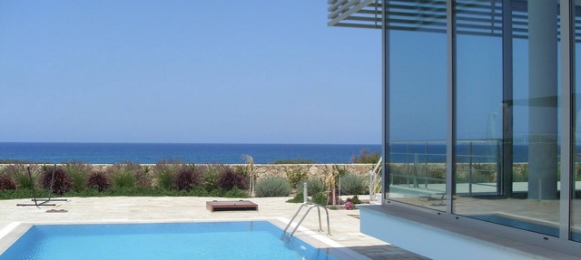 Stunning New Hi Spec Glass Fronted Villa Zero to the Sea in Çatalköy
