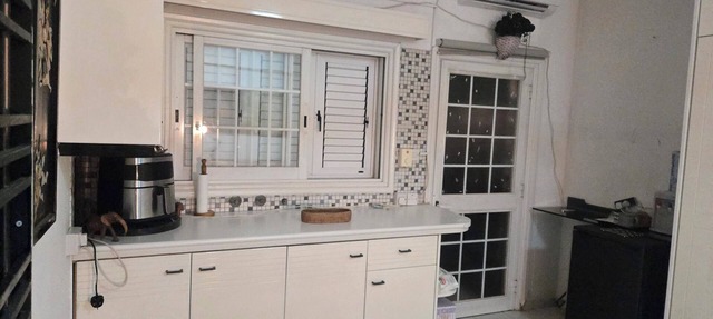 Stylish studio flat with outdoor 5 min to everything in engomi in Egkomi Lefkosias