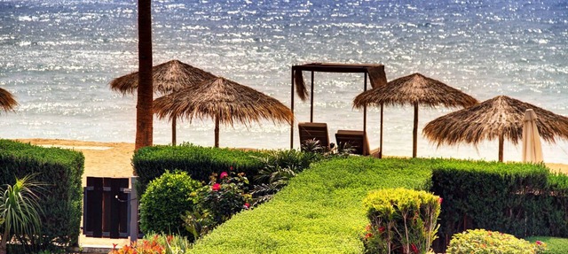 Sunny Serenity by the Sea: A Mediterranean Escape with Private Beachfront Villas in Mazotos