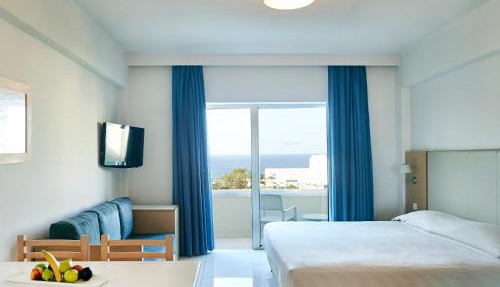 Sunrise Oasis Hotel & Waterpark in Protaras