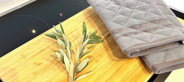 Sunset Gardens: Where Every Stay feels like a Holiday/1-Bedroom Apartment in Tserkezoi