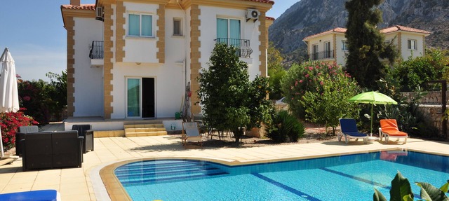 Sunset- Paradise Villa in Karsiyaka