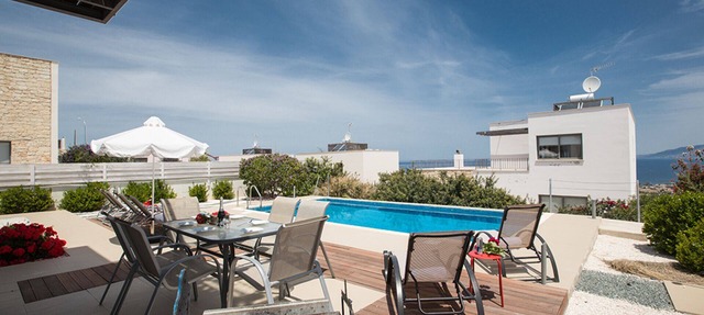 The Complete Guide to Renting Your Exclusive Holiday Villa with Private Pool and Close to the Beach in Paphos