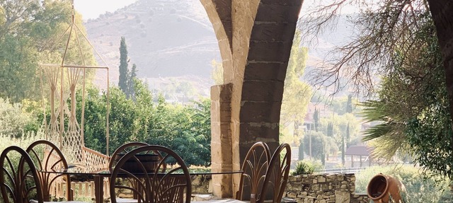 The Goathouse, 5 bedroom Cypriot villa with private pool. in Larnaca