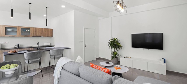 Theon Urban Suites - Superior Apartment in Paphos