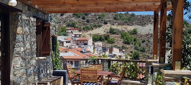 Traditional House with Mountain View - Dierona Village in Dierona
