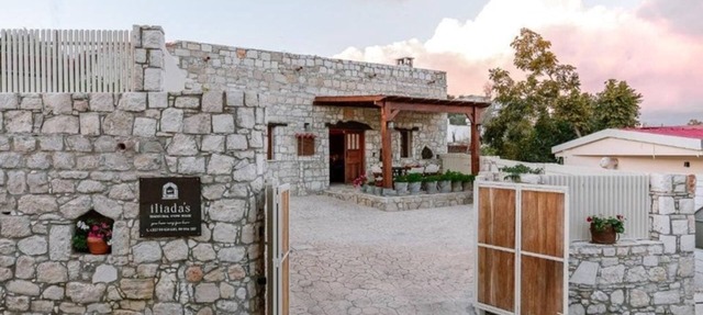 Traditional Stone House With 3 Bedrooms And Private Swimming Pool, Iliadas Traditional Stone House in Paphos