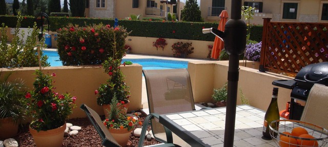 Two bedroom Town House with ensuite bathrooms and Wi Fi. in Pafos